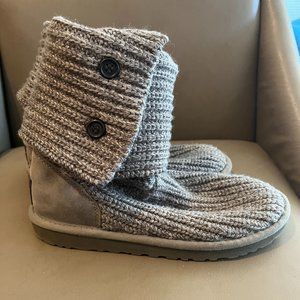 UGG Kids Cardy Boot Size 4 Gray
